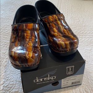 Dansko Professional Patent “Tiger’s Eye” clog